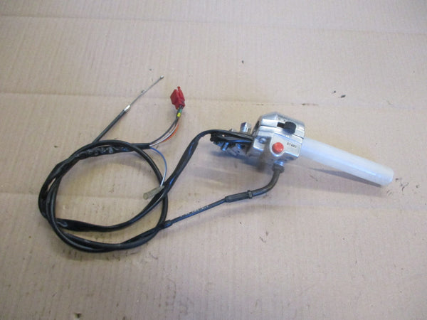 Cocotte droite + poignée d'accélérateur + cable pour Honda 125 CM - JC05