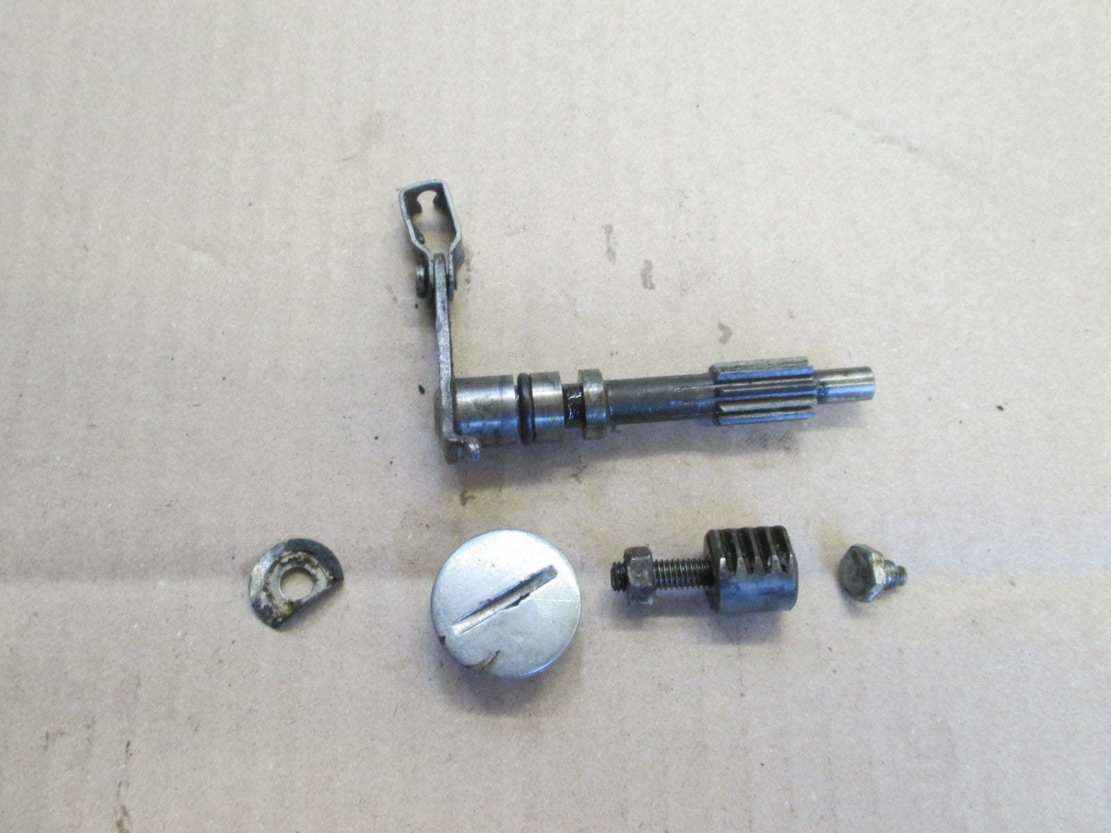 Mécanisme de commande d'embrayage + bouchon pour Kawasaki 125 KE - K1