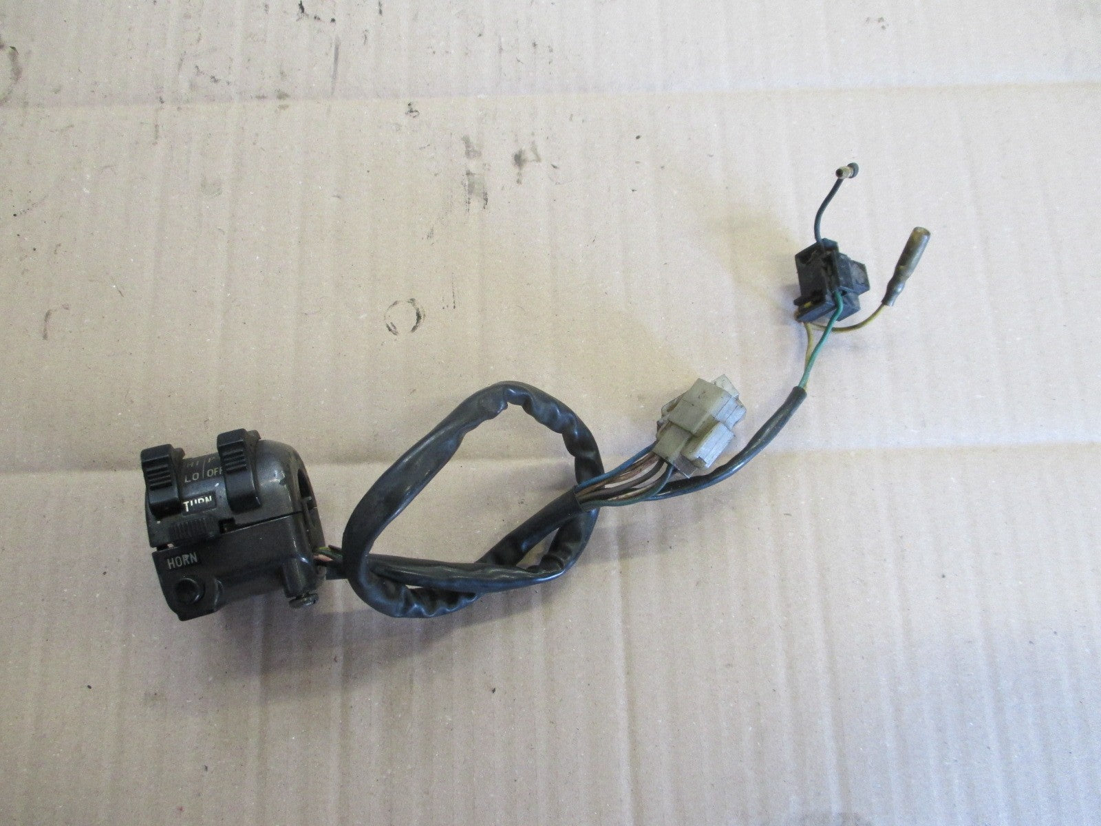 Commodo gauche pour Yamaha 600 XT Ténéré - 34L 55W 1VJ 2KF 43F