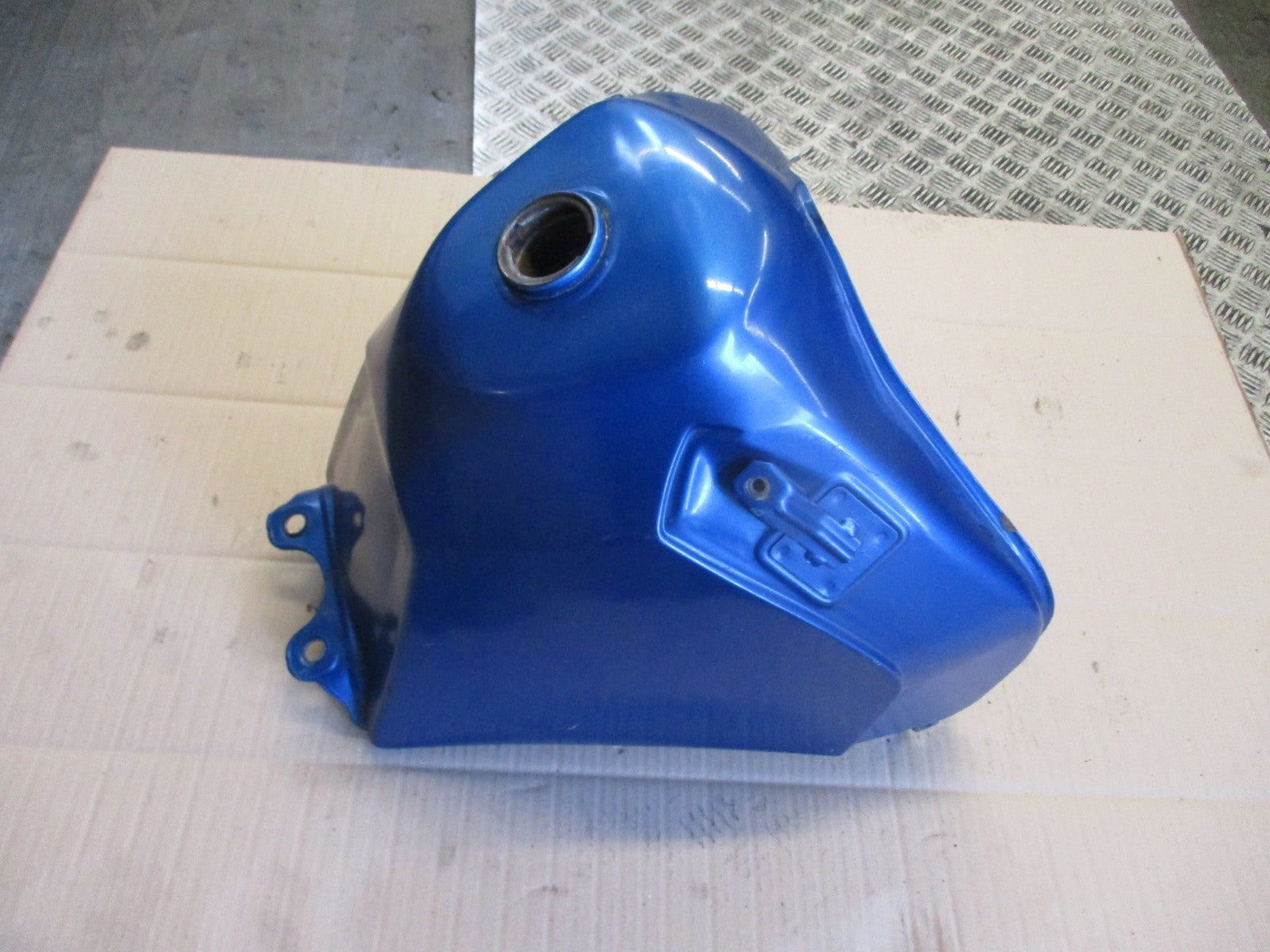Réservoir d'essence pour Suzuki 650 DR RS SE - SP42A - SP43A