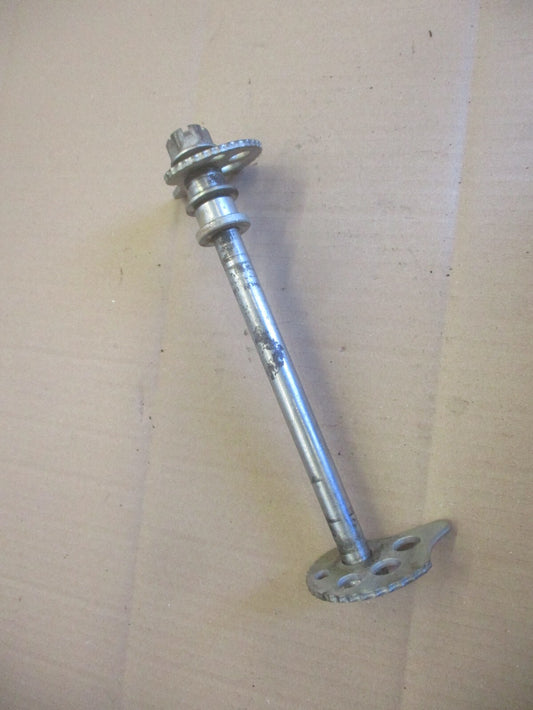 Axe de roue arrière pour Yamaha 125 XT - 12V - 3YU