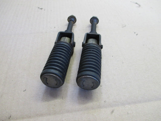 Cales pieds arrières pour Honda 125 XLR - JD04 - Modèle phare rond