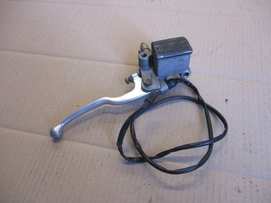 Maitre cylindre de frein avant pour Yamaha 125 DTX - DE062