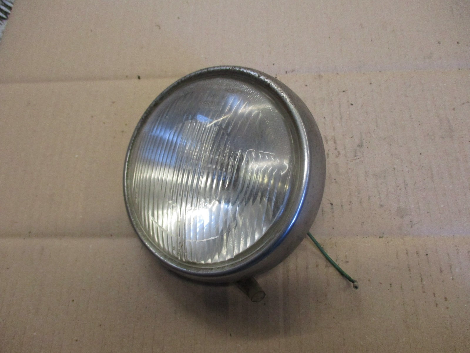 Optique TP AB 568 + cerclage de phare pour Honda 125 CBT - CB125T - 125 Twin