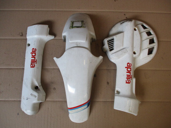 Garde boue avant + protèges fourreaux et disque pour Aprilia 125 Tuareg