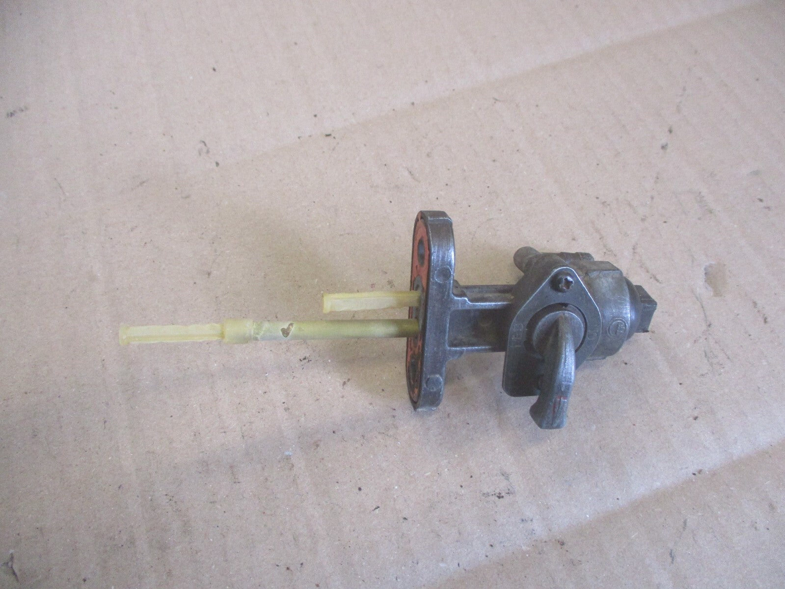 Robinet essence pour Suzuki 125 TS B - 1979