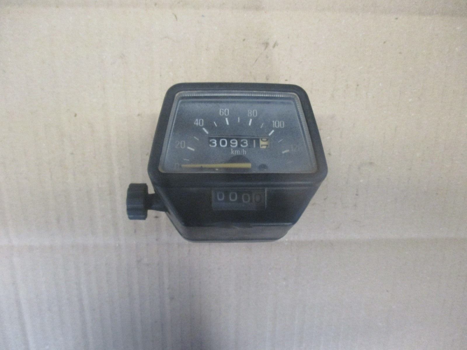 Compteur 30931 kms pour Yamaha 125 XT - 125 DTLC - 125 DTR DTRE