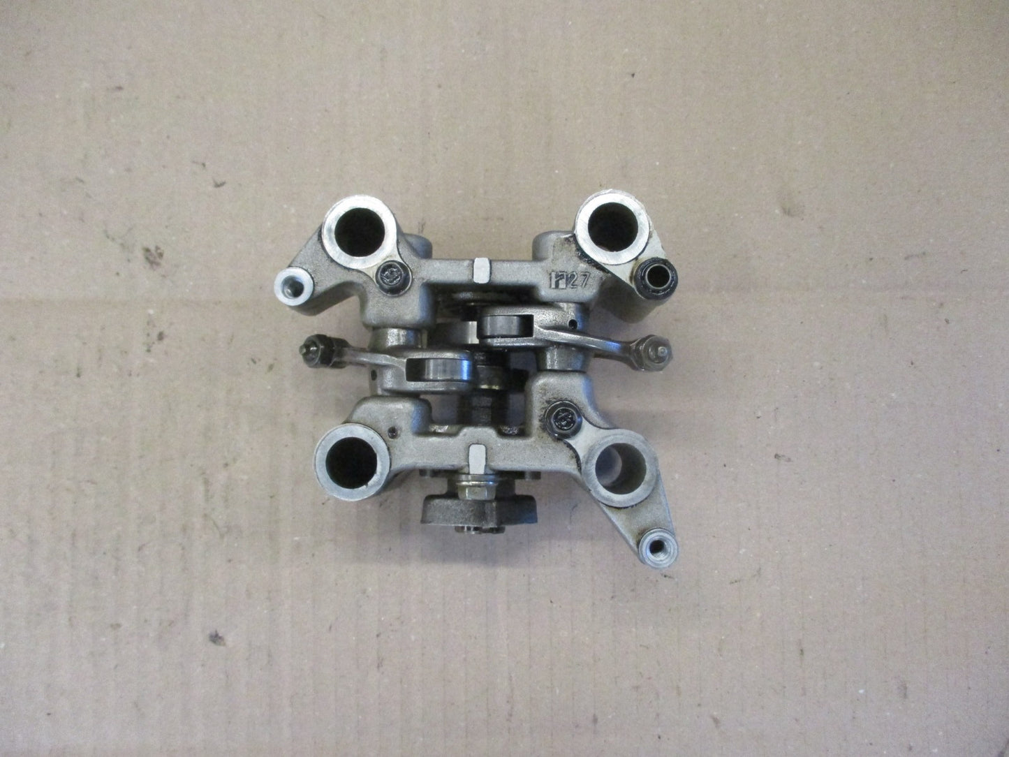 Arbre à cames  culbuteurs pour Honda 125 CBF - JC74