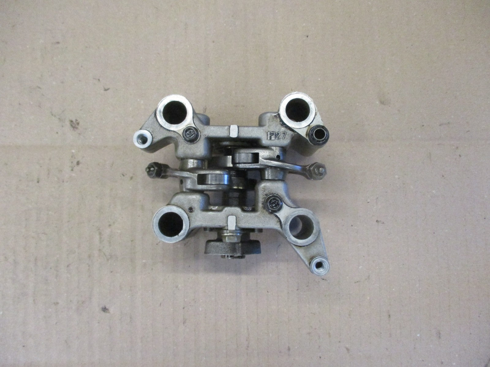 Arbre à cames  culbuteurs pour Honda 125 CBF - JC74