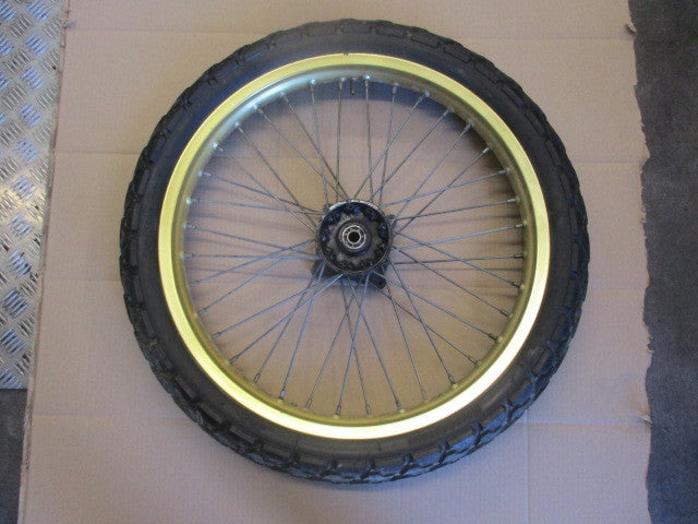 Roue avant avec pneu très peu roulé pour Suzuki 600 DR - SN41A - Couleur "or"