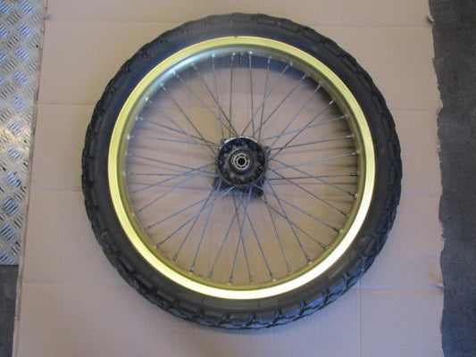 Roue avant avec pneu très peu roulé pour Suzuki 600 DR - SN41A - Couleur "or"