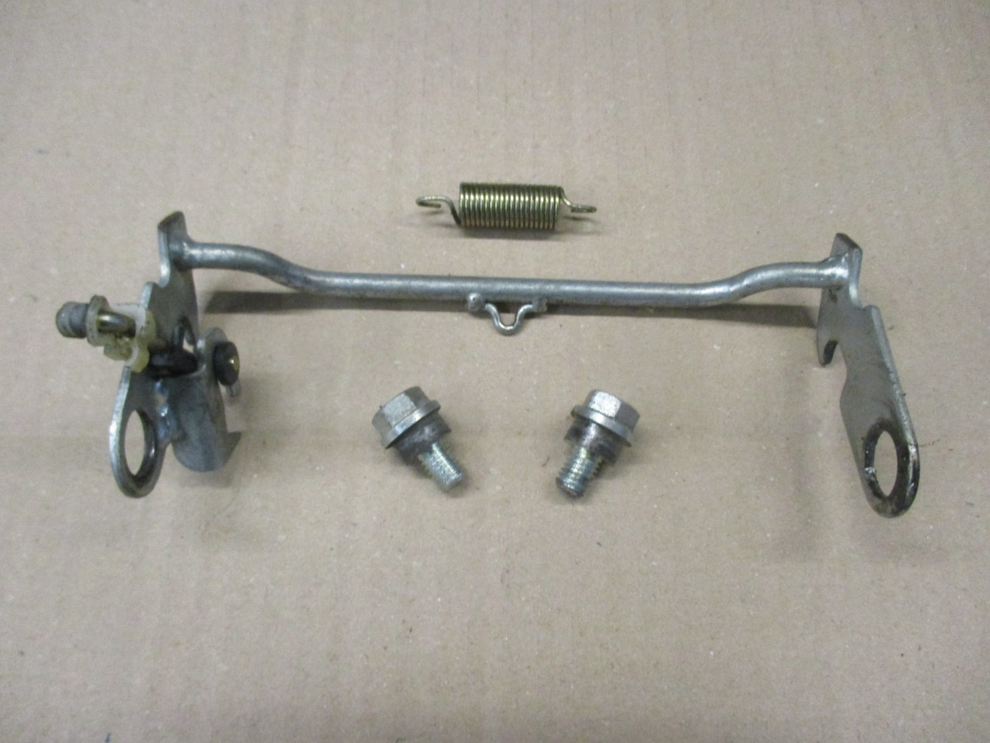 Mécanisme de verrouillage de selle pour Kawasaki 125 KMX - MX125B