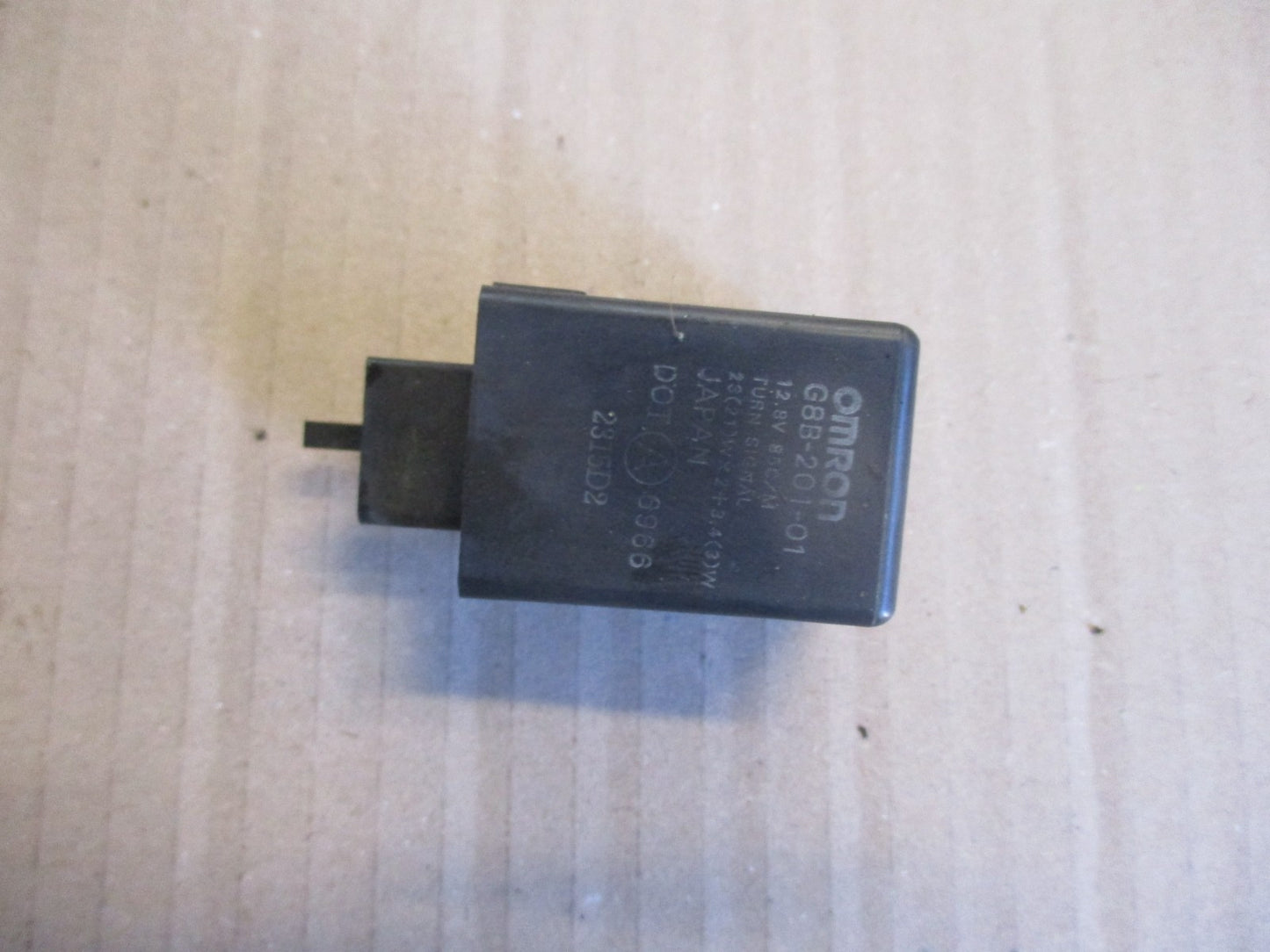 Centrale clignotants pour Honda 650 NX Dominator - RD08A