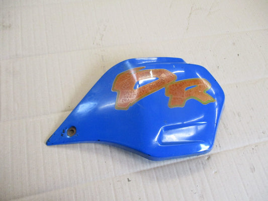 Ecope, ouie, cache droit de réservoir pour Suzuki 650 DR RS SE - SP44A