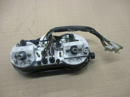 Bloc compteur compte tours 82488 kms pour Yamaha 125 TDR modèle 5AE