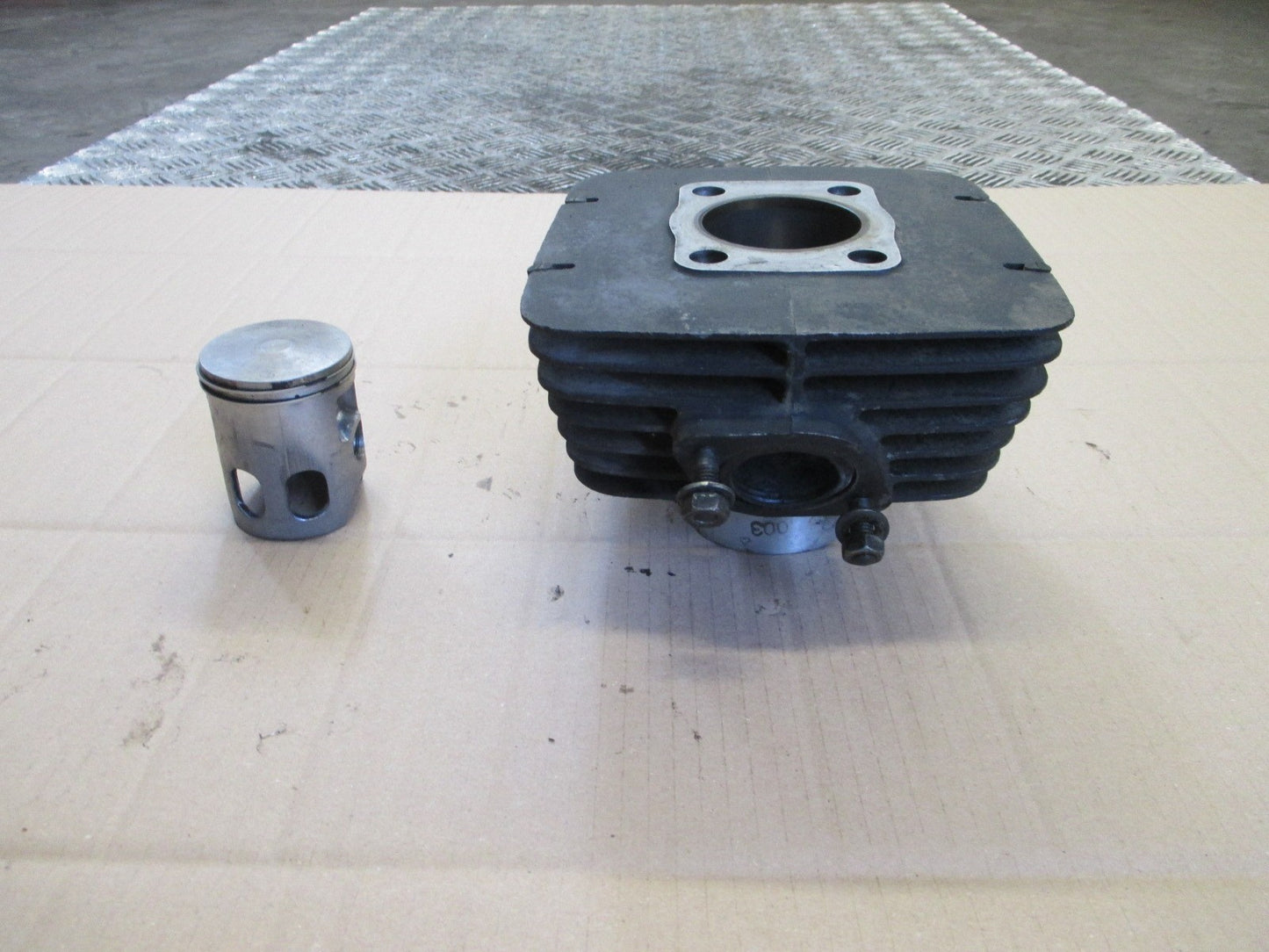 Cylindre / piston pour Yamaha 125 RS DX 1977 / 1980
