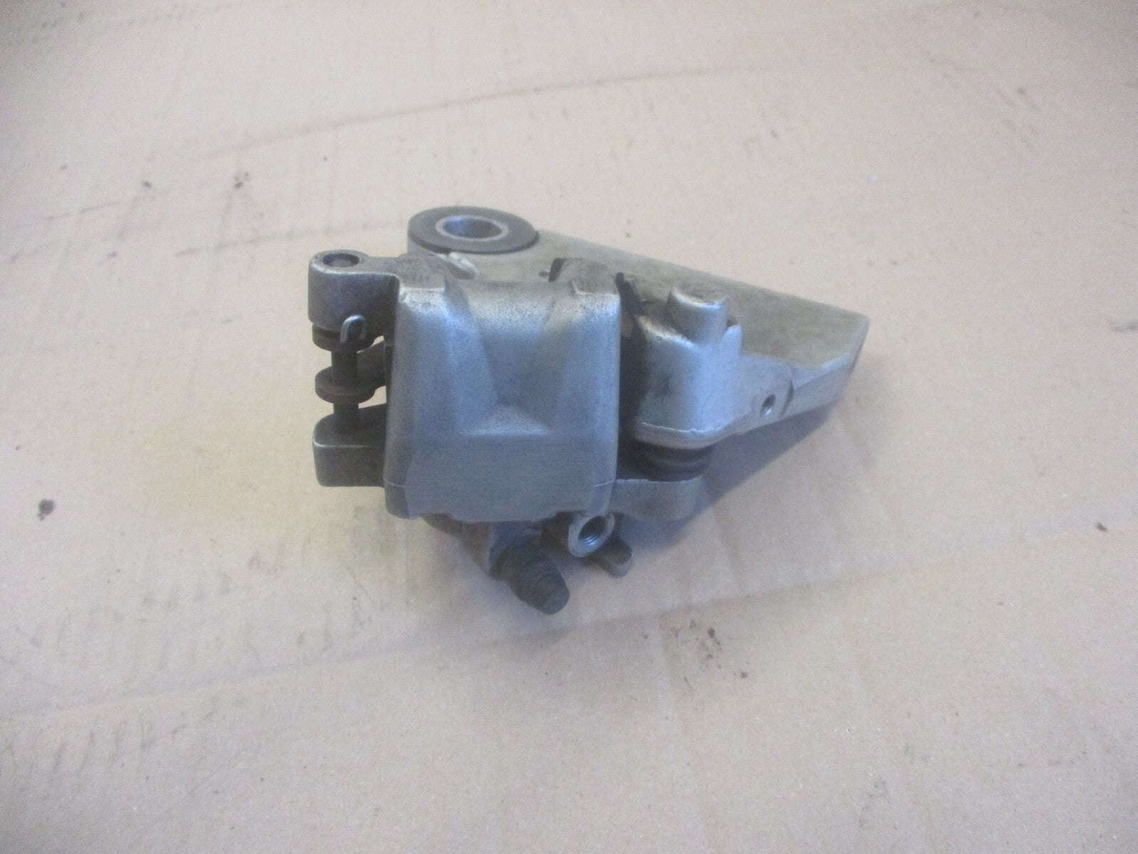 Etrier de frein arrière + support pour Yamaha 600 TTR - DJ01 - 1999