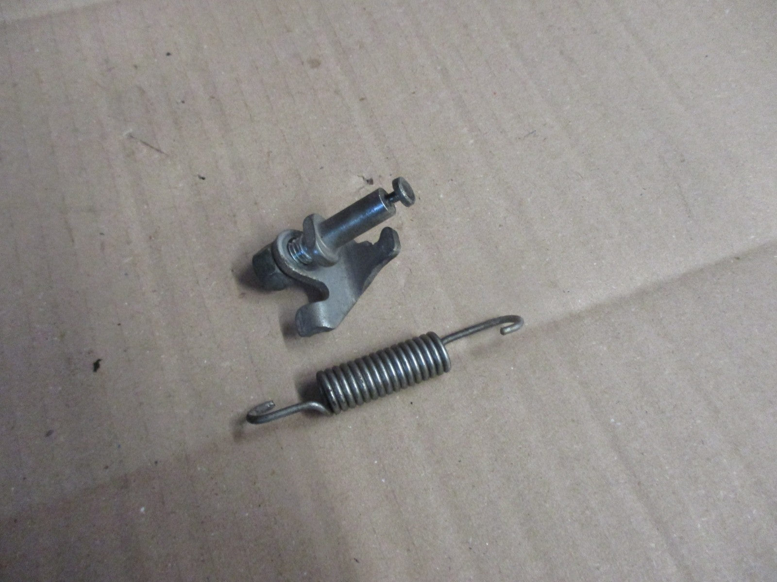 Support de ressort de frein arrière + ressort pour Yamaha 125 TZR - 4FL