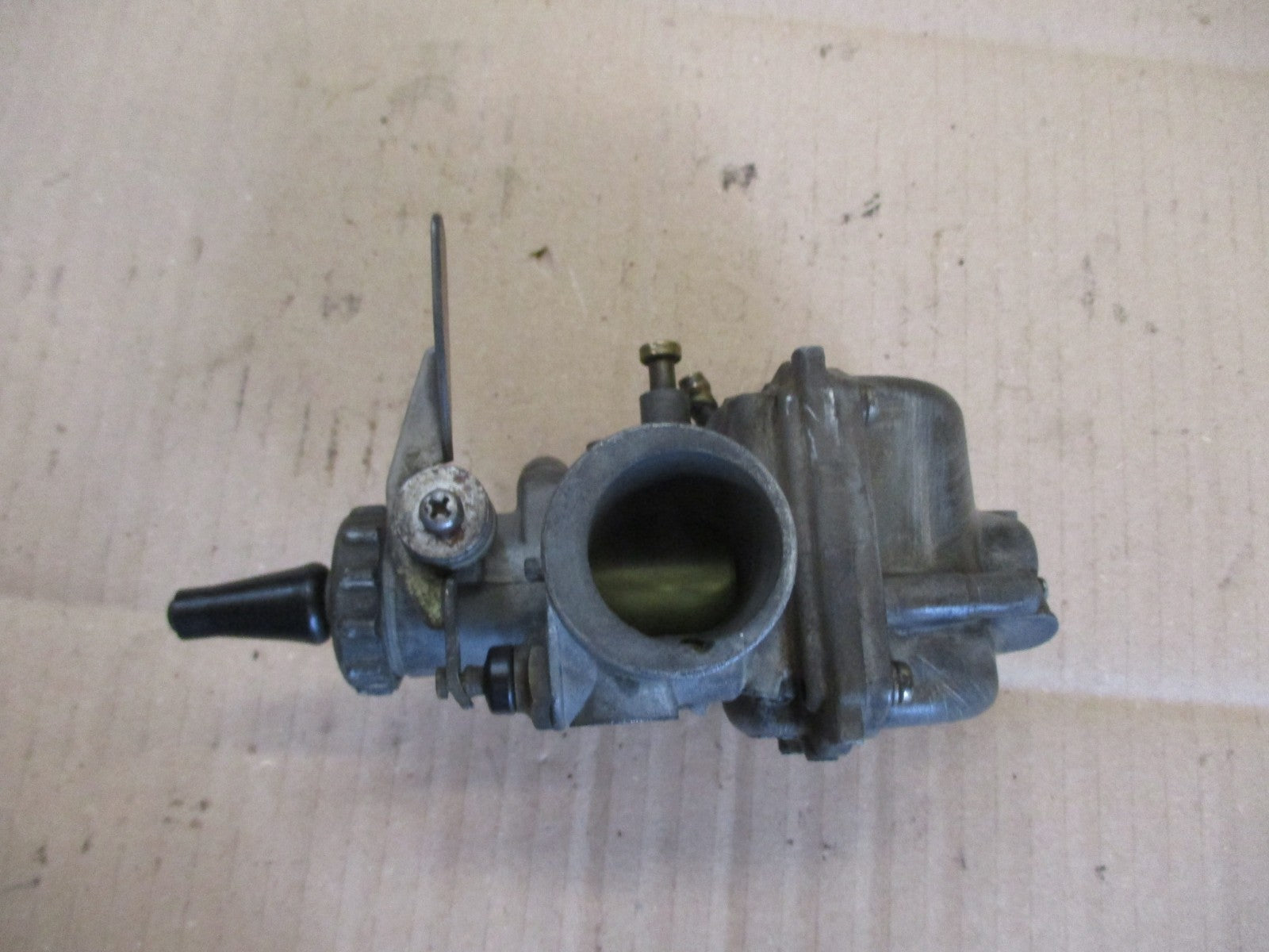 Carburateur pour Suzuki 125 DR - SF43B