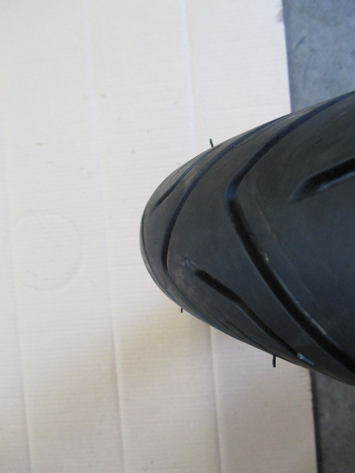 Roue arrière 2.75 x 17 avec pneu BRIDGESTONE bon état pour Yamaha 660 XTZ - 3YF