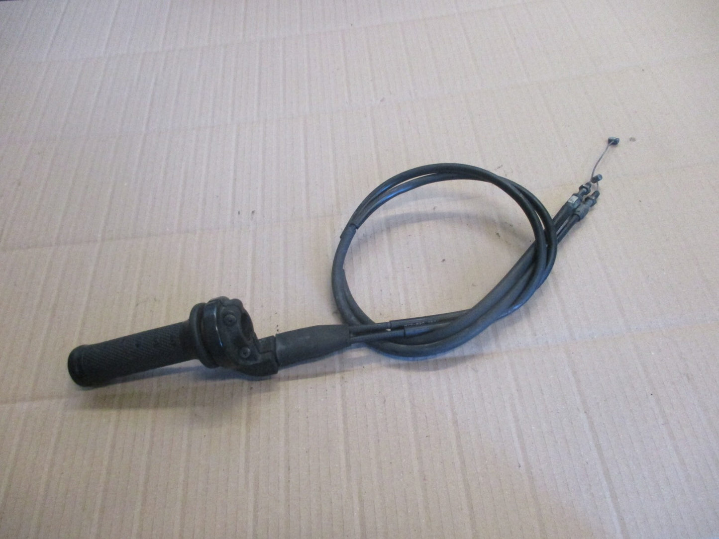 Poignée d'accélérateur + cables pour Honda 650 NX Dominator - RD02