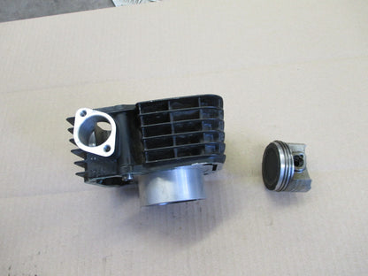 Cylindre / piston pour Honda 125 CBF - JC74
