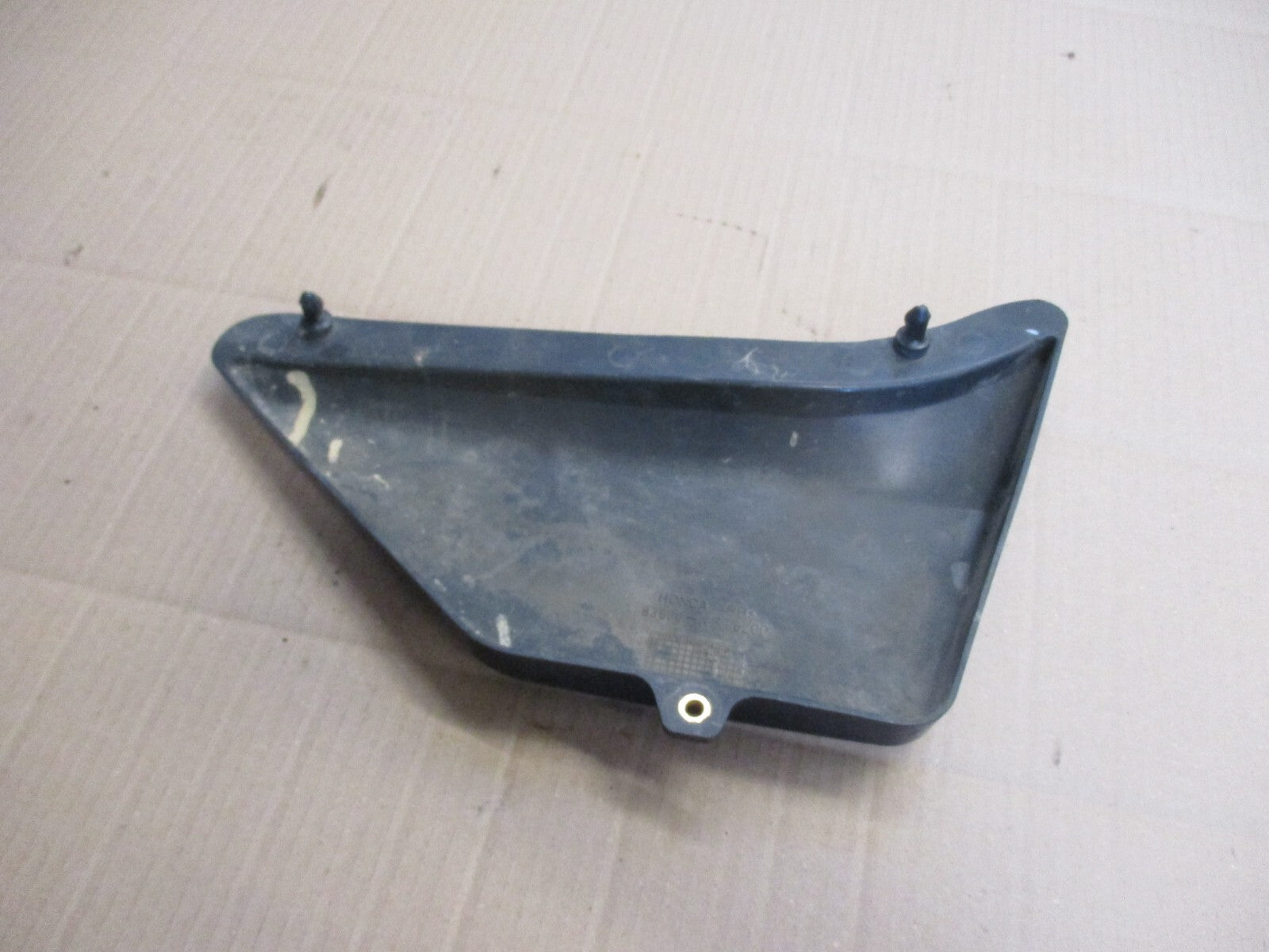 cache latéral gauche pour Honda 125 CLR - City Fly - JD18A