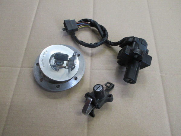 Nieman + bouchon + serrure de selle pour Honda 750 VFR - RC24 - 1988/1989