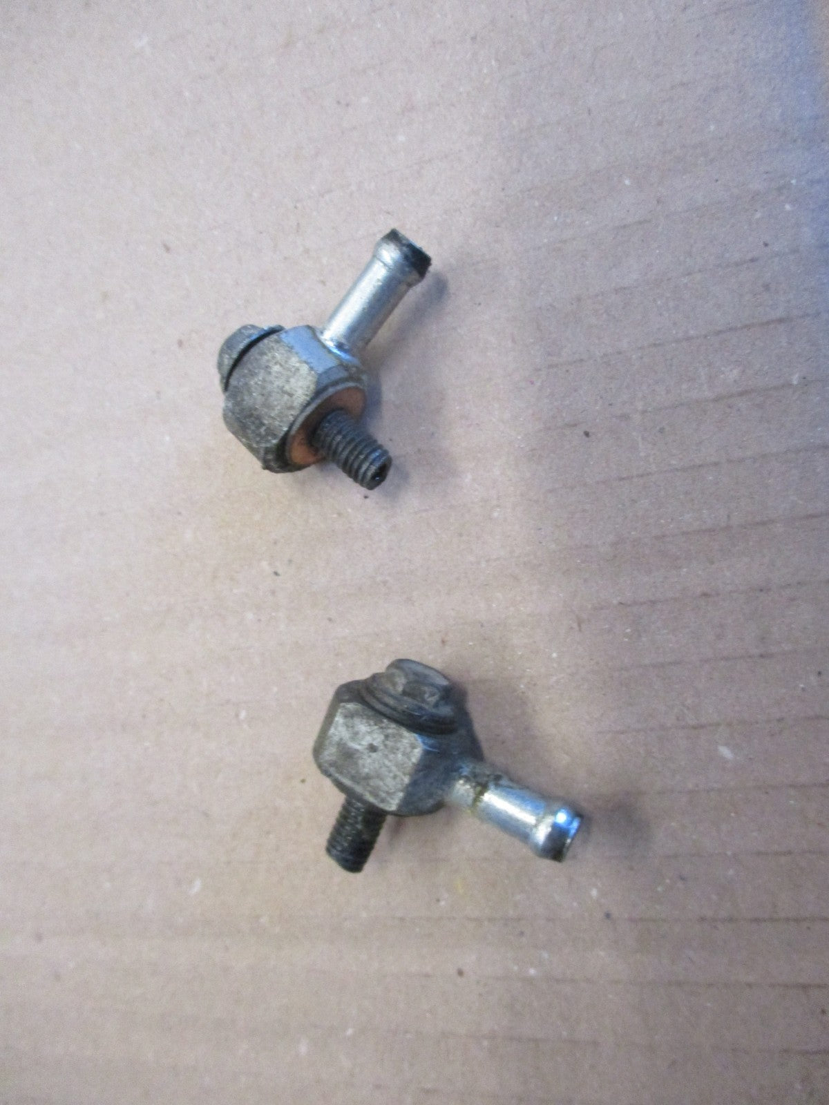 Raccords de tuyauteries d'eau sur culasse pour Yamaha 125 TZR - 4FL