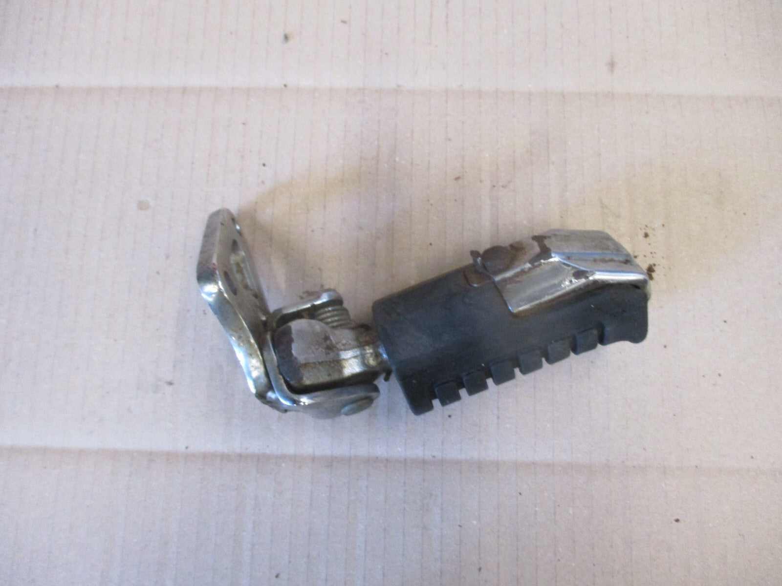 Cales pieds avant pour Honda 125 Rebel - JC24A - JC26A