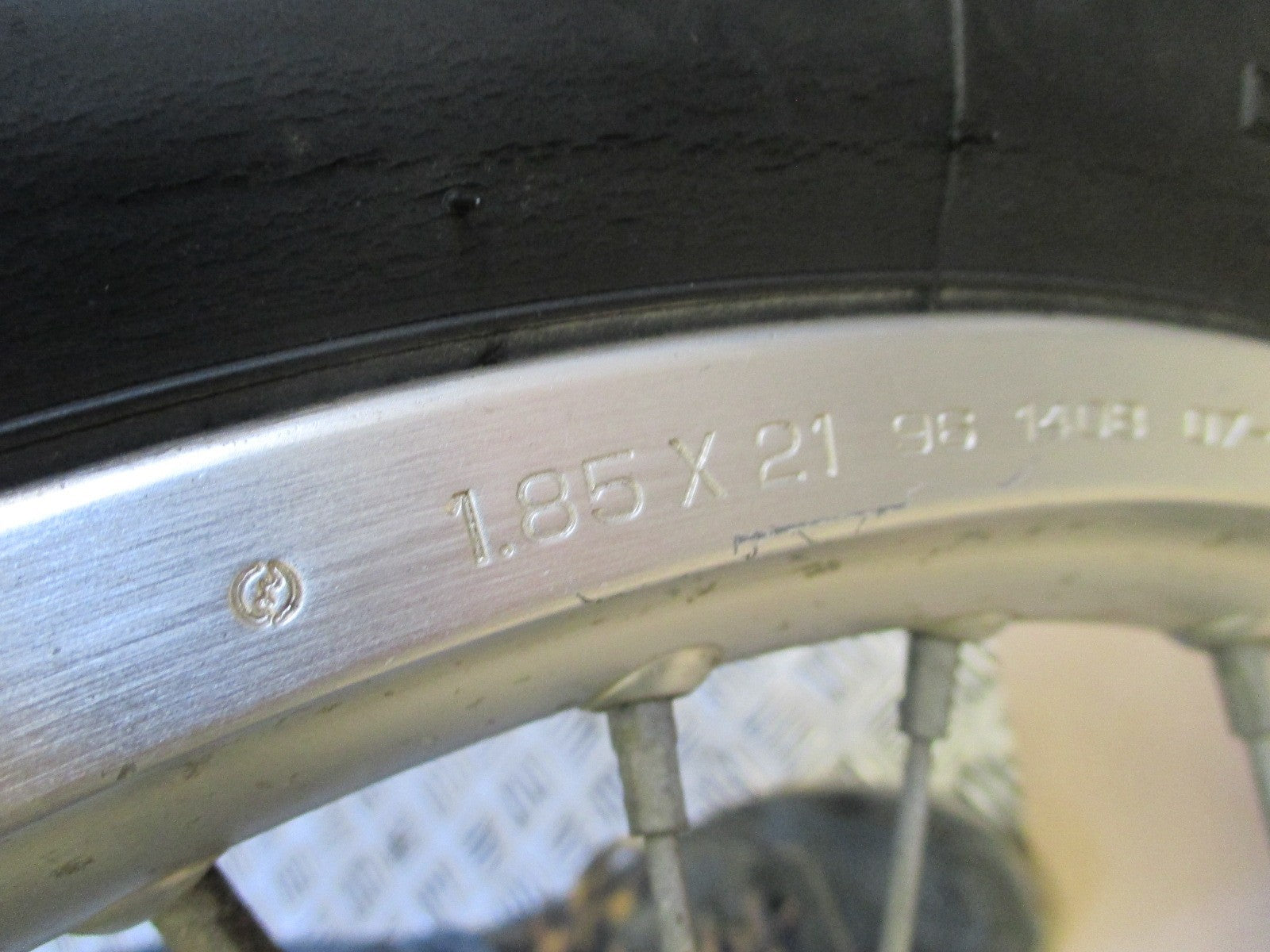 Roue avant 1.85x21 couleur alu pour Honda 600 Transalp - PD06