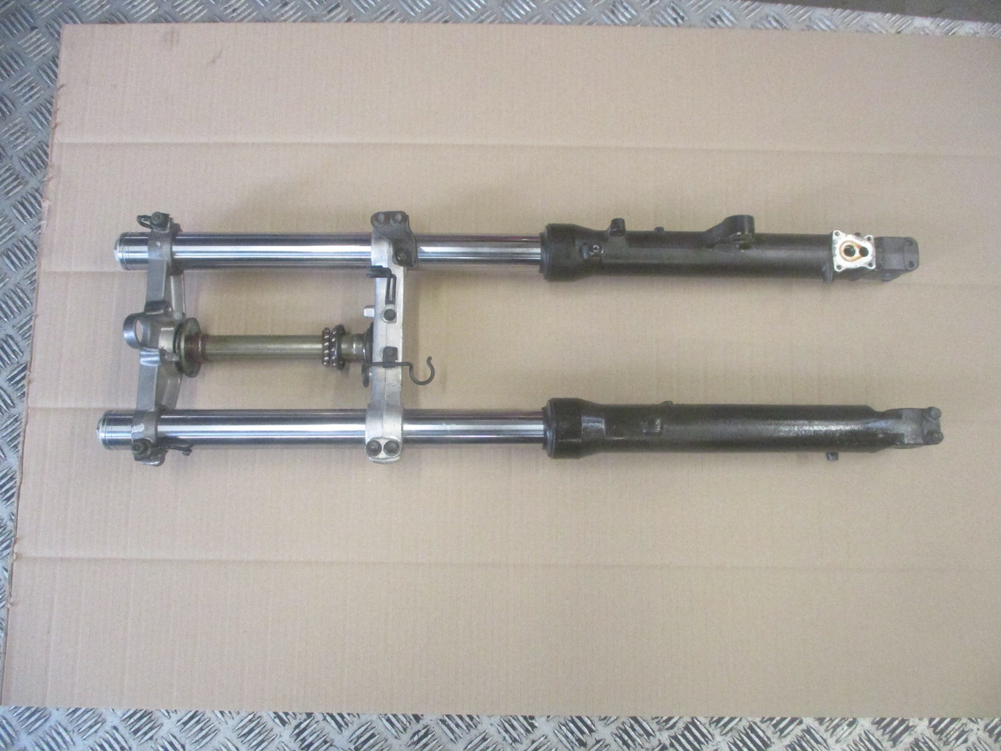 Fourche pour Honda 750 VFR - RC24 - Diamètre des tubes : 41 mm