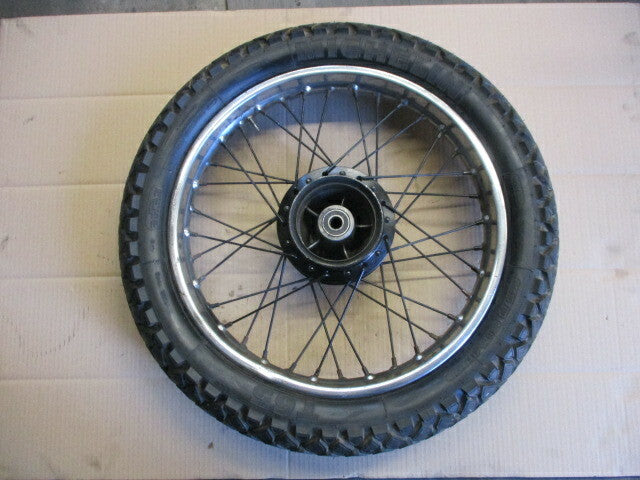 Roue arrière avec pneu MICHELIN T65 très peu roulé pour Honda 125 XLR - JD04