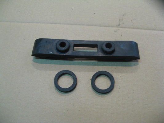 Caoutchoucs arrière de fixation de réservoir pour Yamaha 600 XTZ - 3AJ
