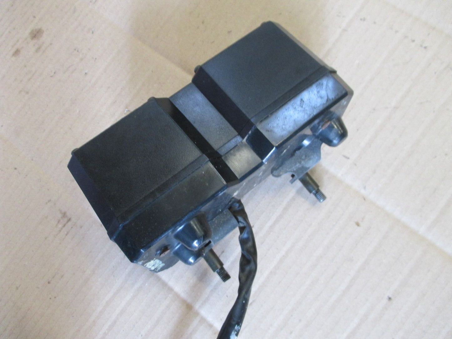 Bloc compteur compte tours 42409 kms pour Suzuki 750 DR - 800 DR - SR41A - SR42A