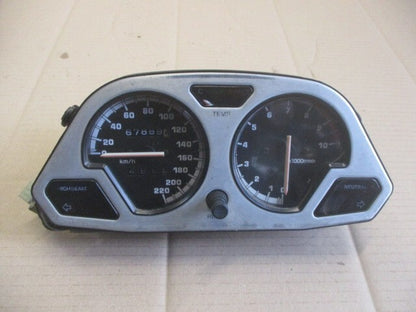 Bloc compteur - compte tours 67889 kms pour 750 XTZ - 3LD