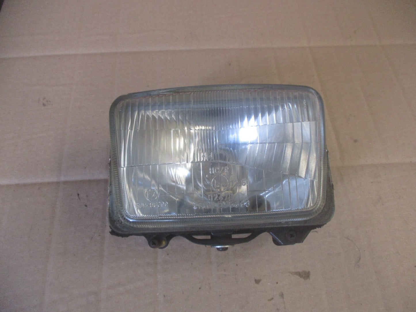 Optique de phare pour Suzuki 650 DR RS SE - SP44A