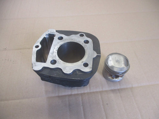 Cylindre / piston pour Honda 125 XLR - JD04