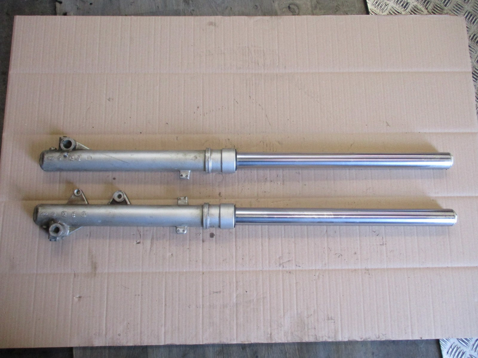 Tubes de fourche pour  Cagiva 350 - W12 - 2N1