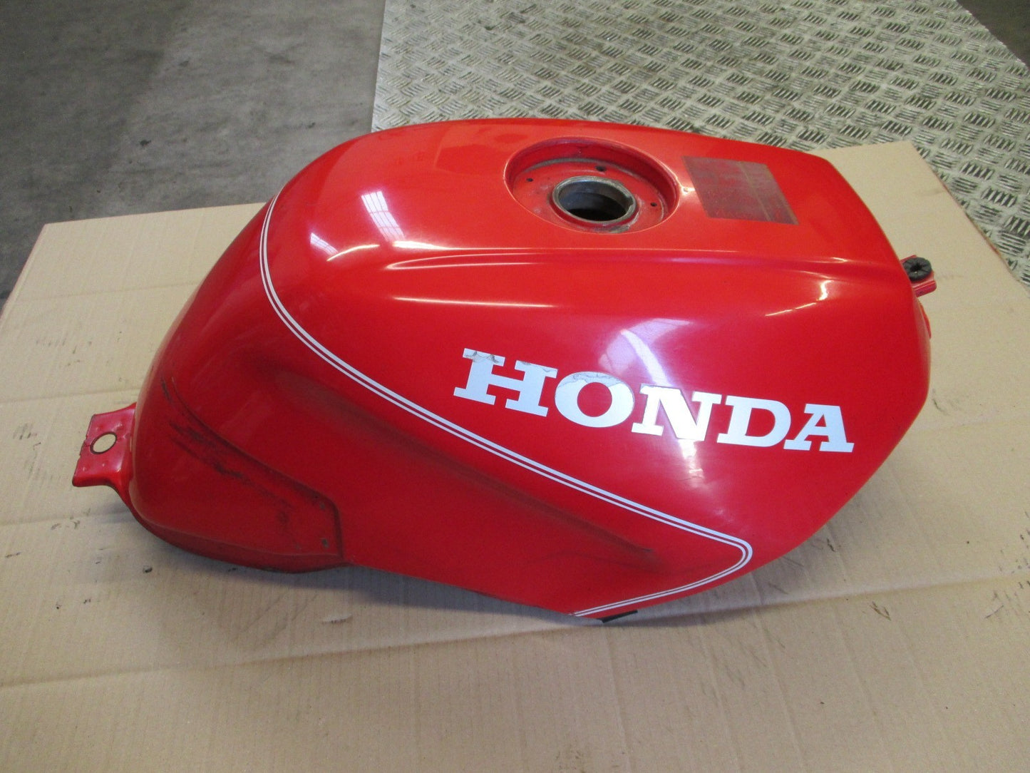 Réservoir d'essence pour Honda 750 VFR - RC24 - 1988 / 1989