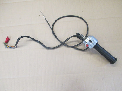 Poignée d'accélérateur et frein avant+ cable + cocotte droite Honda 125 CM JC05