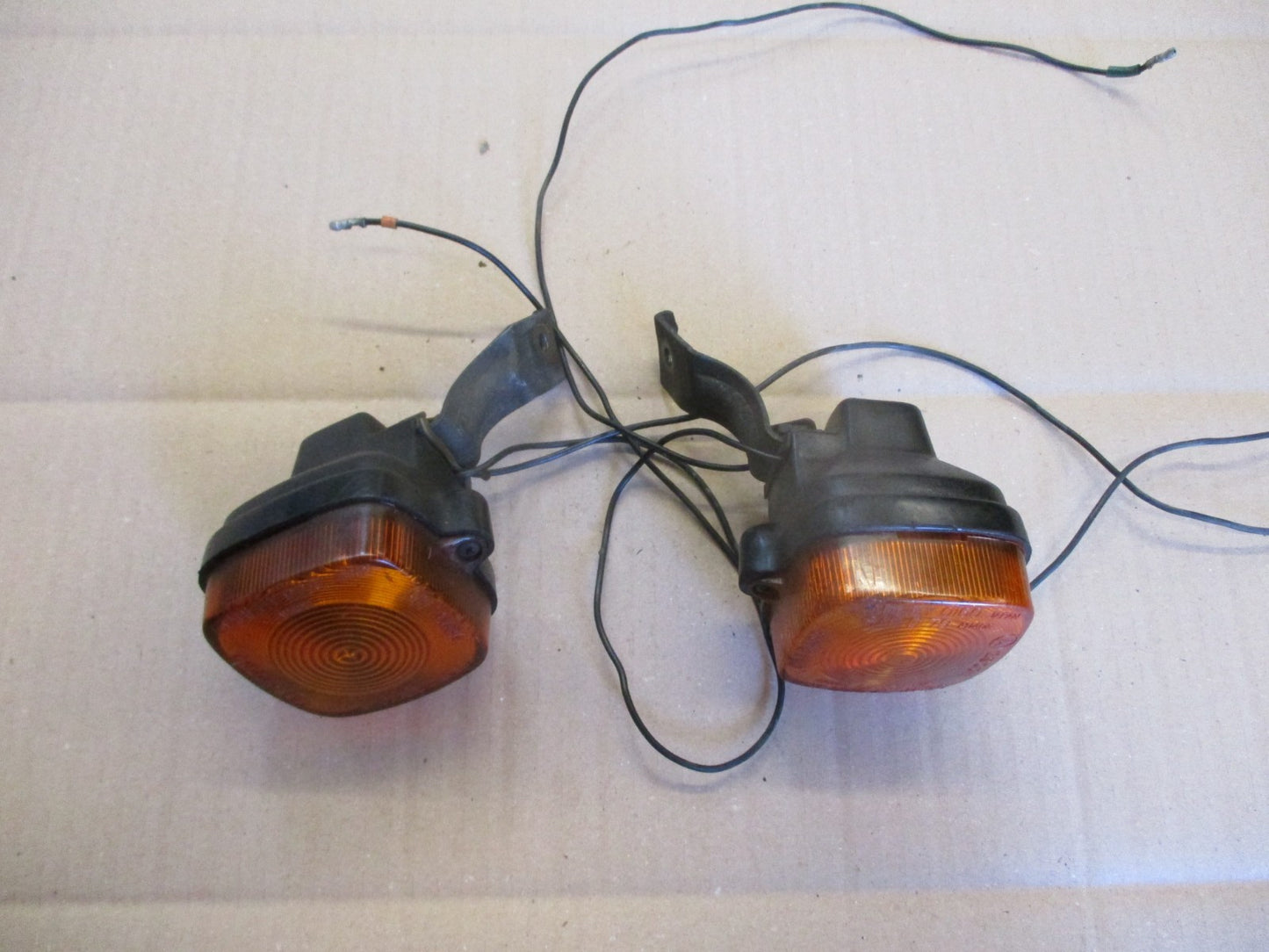 Clignotants avant + supports pour Honda 125 XLS