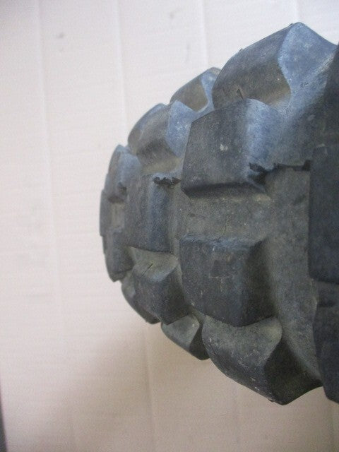 Roue arrière comme neuve avec pneu très peu roulé pour Yamaha 125 XT - 12V - 3YU