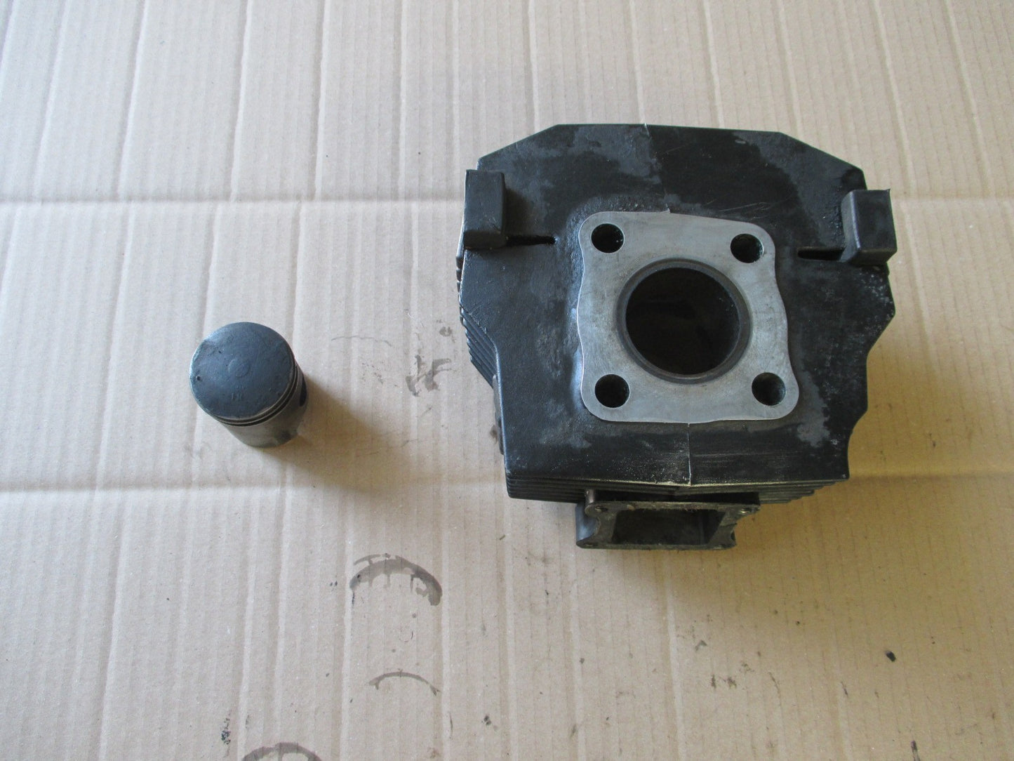 Cylindre / piston pour Honda 80 MTX - HD06