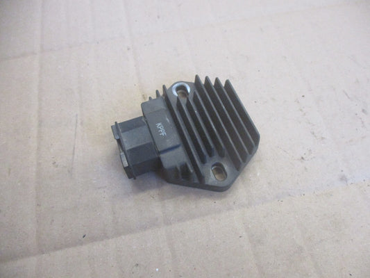 Régulateur 45691AA pour Honda 125 CBR - JC34 - 2006 - 8852 kms