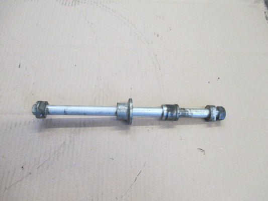 Axe de roue arrière pour Honda 600 VT C Shadow - PC21