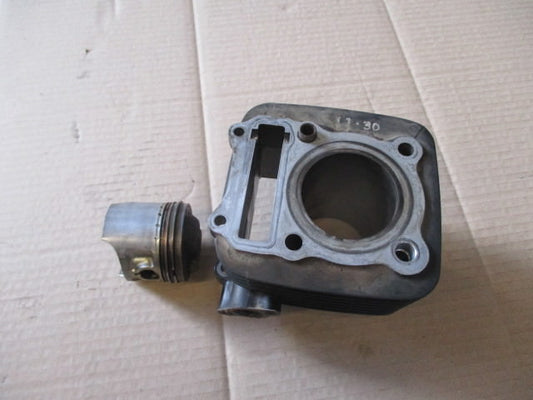 Cylindre / piston pour Suzuki 125 DR - SF43B