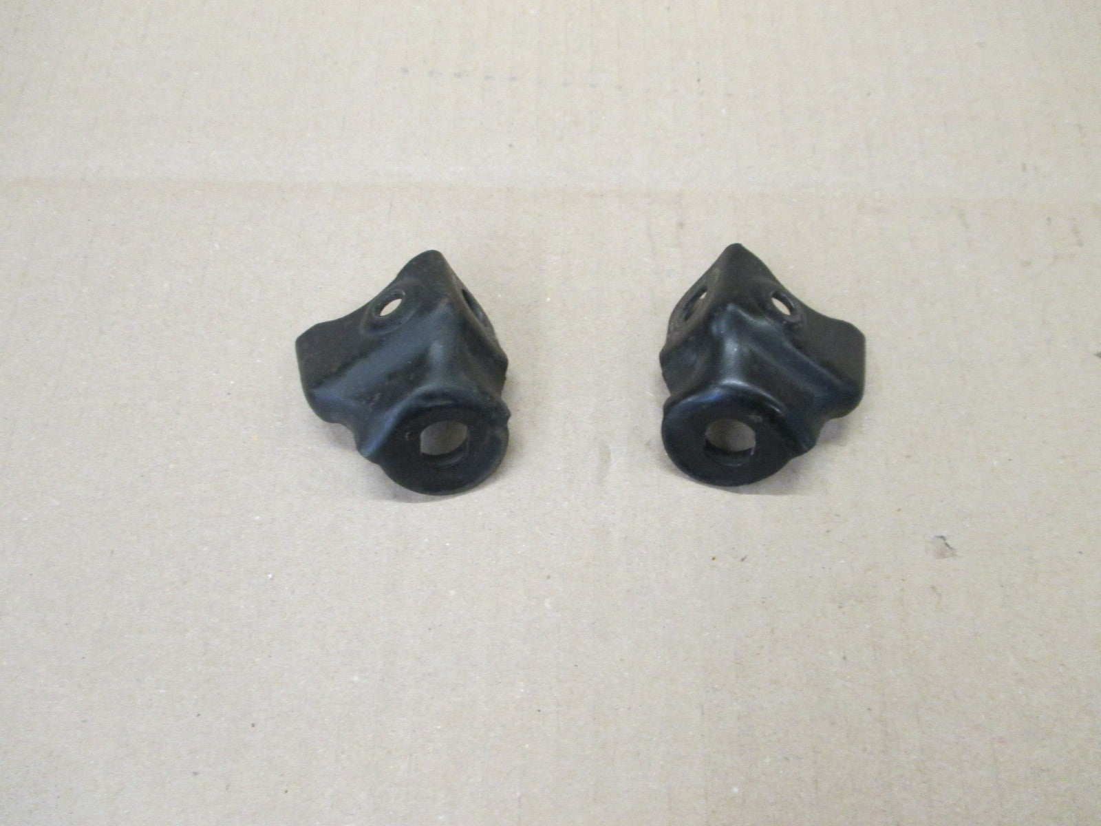 Pattes de clignotants avants pour Suzuki 125 TS ER - 1979 / 1981