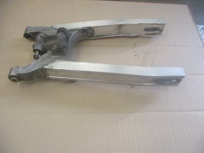 Bras oscillant pour Honda 750 VFR - RC24