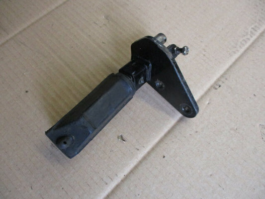 Cale pied avant droit pour Suzuki 125 GZ Marauder